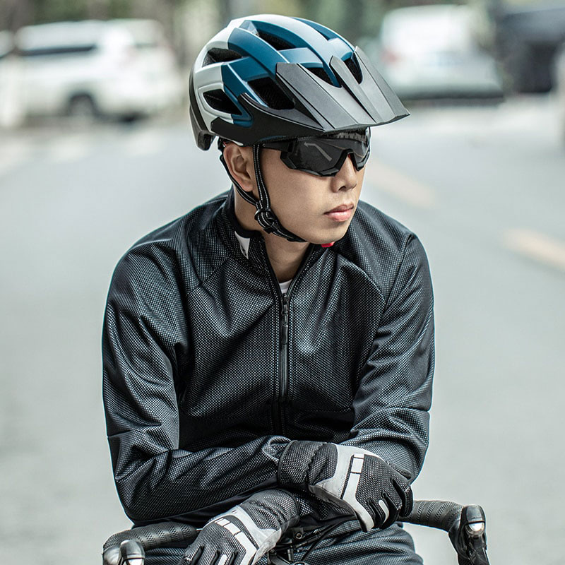 Smart Cycling Helmet for Adults with Rear LED Light   Bike Helmets - Helmet - 1